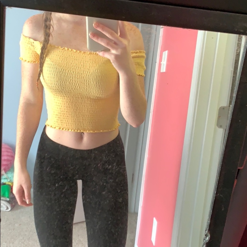 yellow ribbed crop